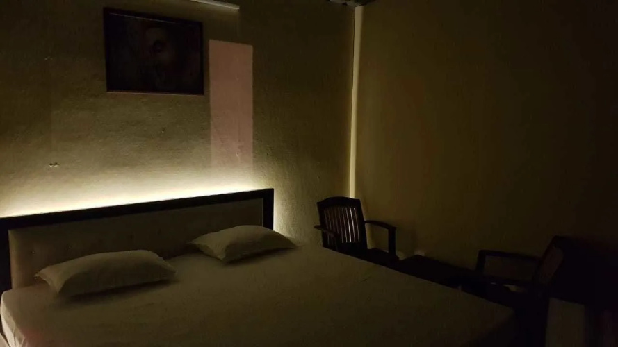 Swachh Room - Hostel
