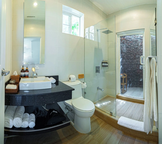 2 Bedrooms Suite with balcony