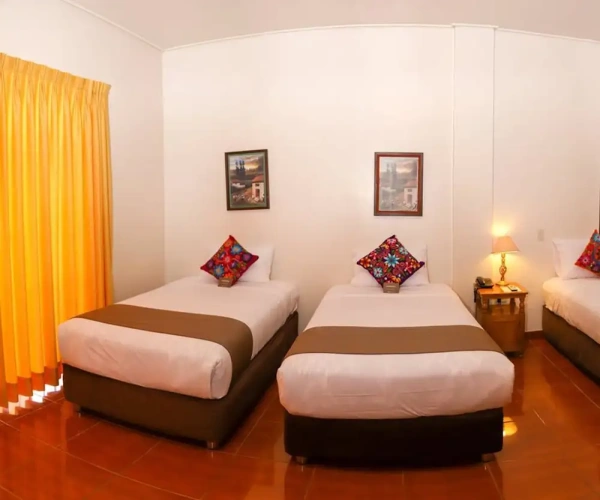 Standard Triple room