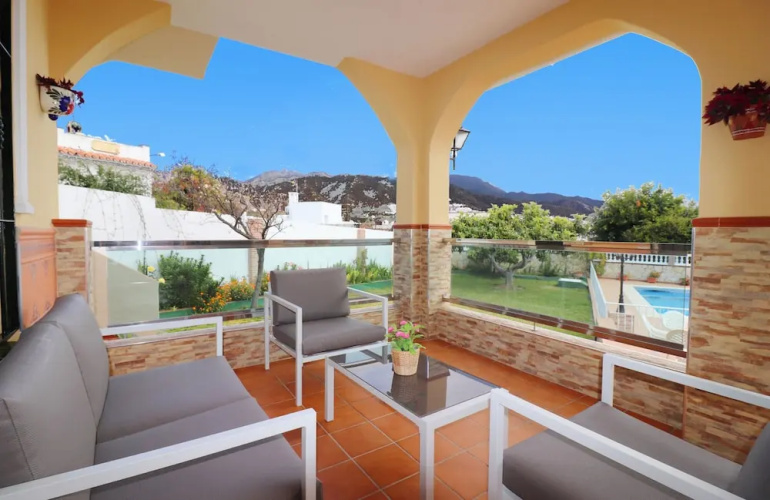 1107 Villa Salares