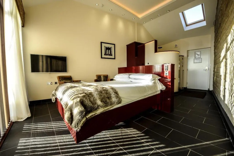 Kings Croft Hotel