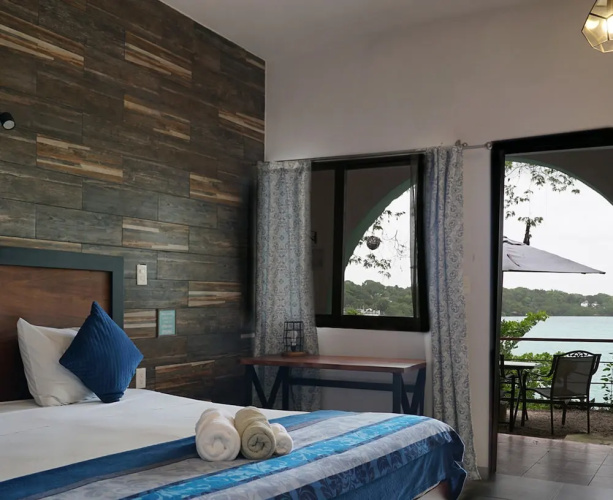 Xulha Hotel Bacalar Lakefront