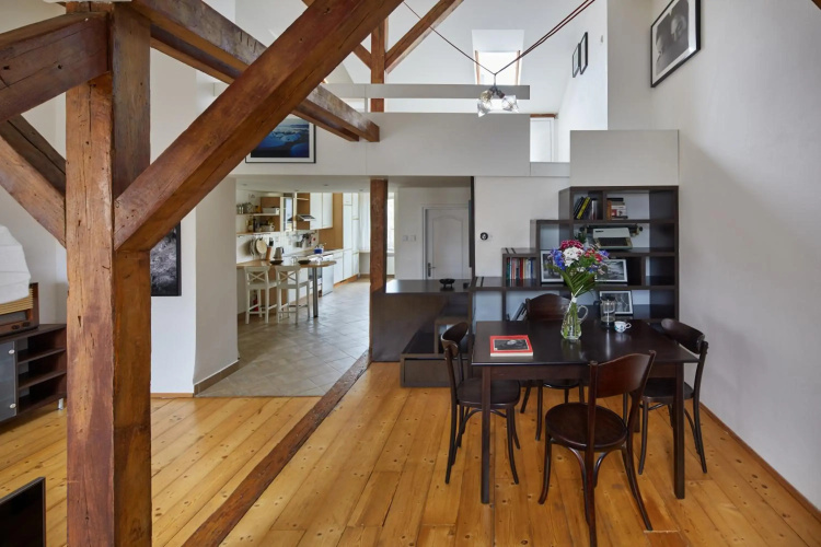 Sunlit Attic Loft in Vinohrady by Prague Days