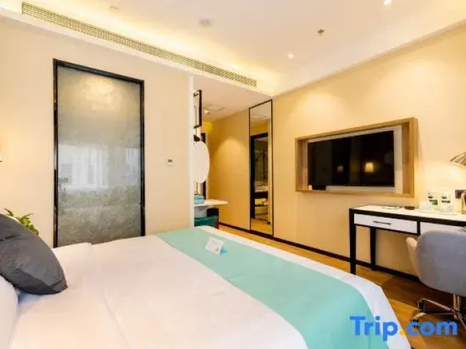 Standard Double room with view