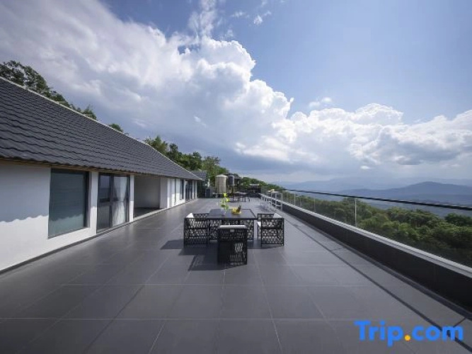 Daila Hotel (Puer Lancang Jingmaishan Ancient Tea Forest Scenic Area)