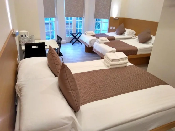 Deluxe Quadruple room