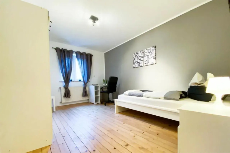 5 Zimmer Ferienhaus mit Balkon