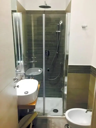 Bitr Bed Breakfast  Bio