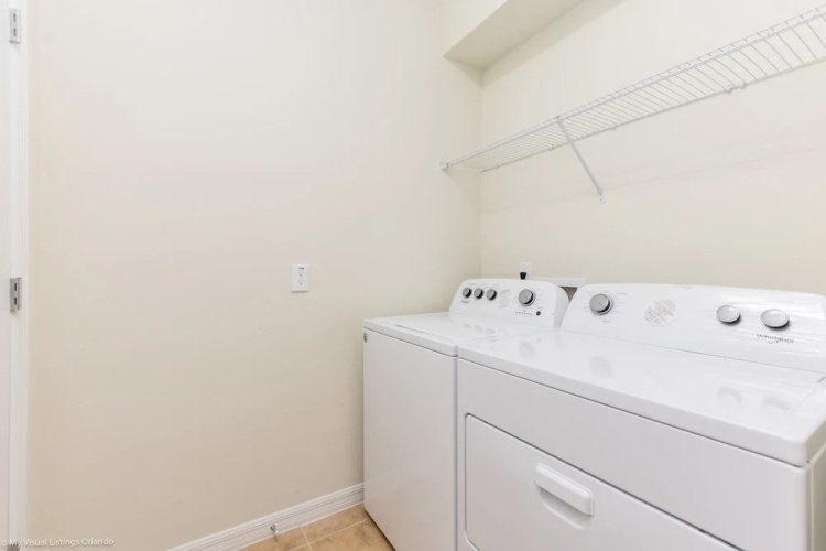 Windsor at Westside - 8875 Qin Loop