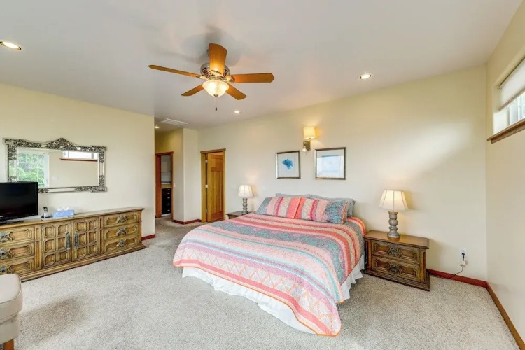 Crescent City Getaway w/ Panoramic Ocean Views!