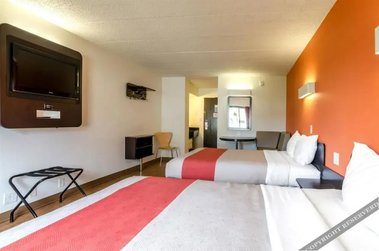 Motel 6 York