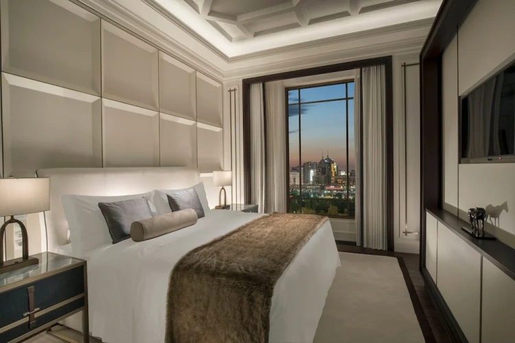 Grand Deluxe Double room with balcony
