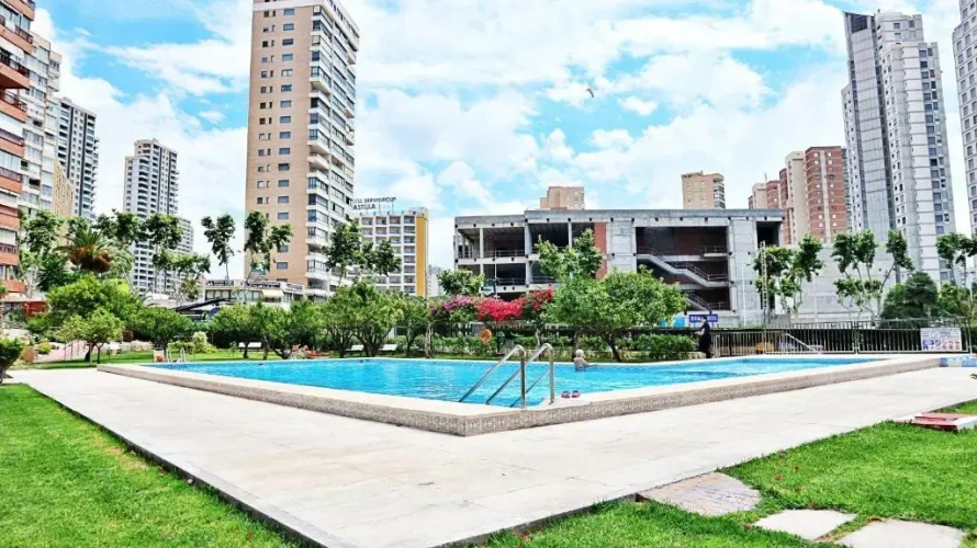 2 Bedrooms Apartment