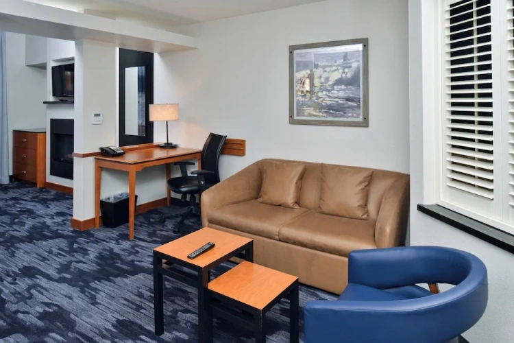 1 Bedroom Suite