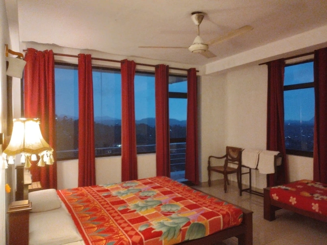 Deluxe Triple room with balcony