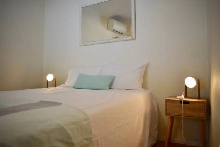 Stylish Cute Cottage in McMahons Point