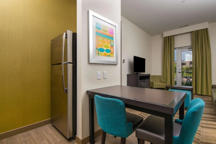 1 Bedroom Suite