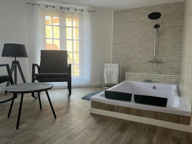 Magnifique Loft 35m2 Jacuzzi RVB NIGHT 1