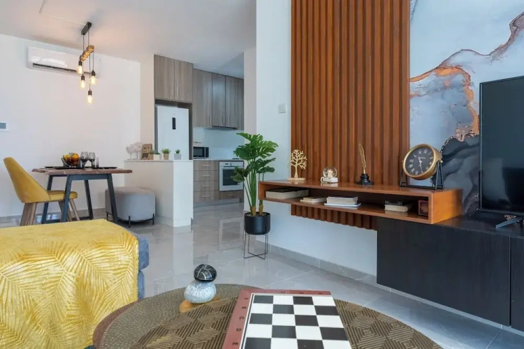 1 Bedroom Apartment with balcony and with city view