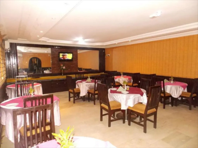 Savannah Suites