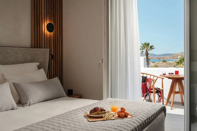 Phaistos Suites