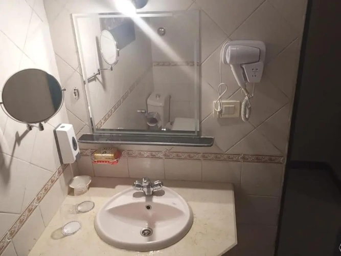 Standard Twin room with sea view