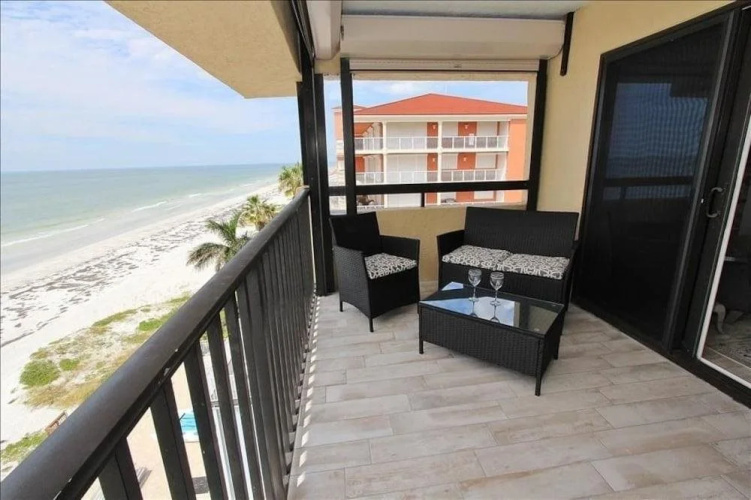Shore 502 by RedAwning