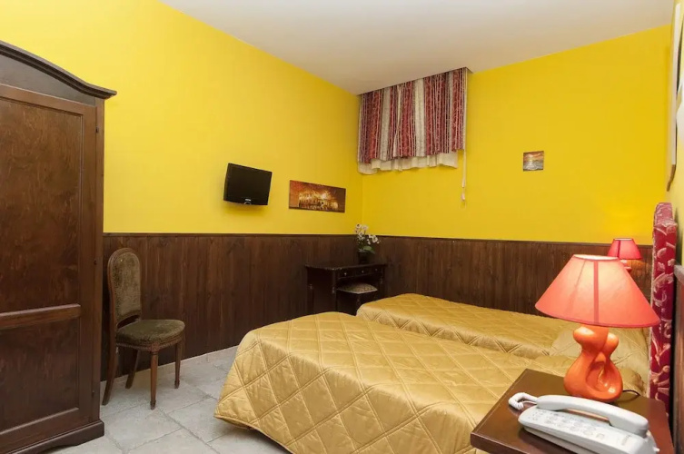 Enea House