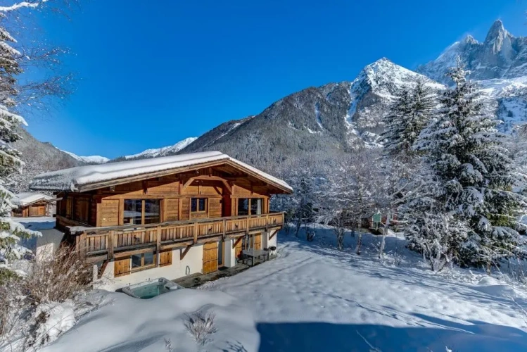 Twin Chalet