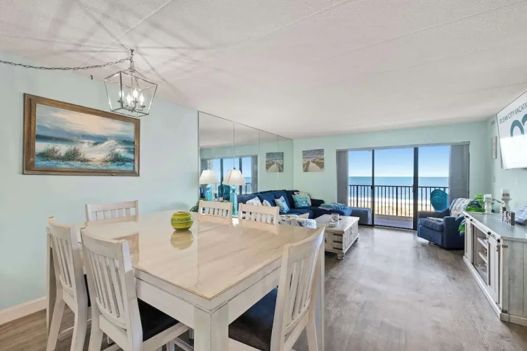 Mariner 1 3M Oceanfront 2BR Condo, Balcony Views & Modern Comfort
