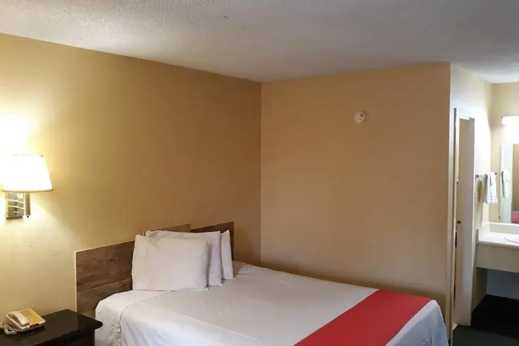 Super Value Inn