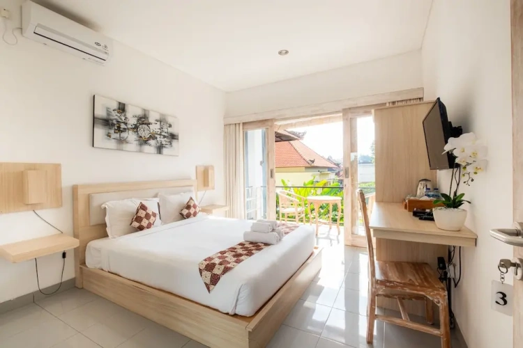 4 Bedrooms Villa