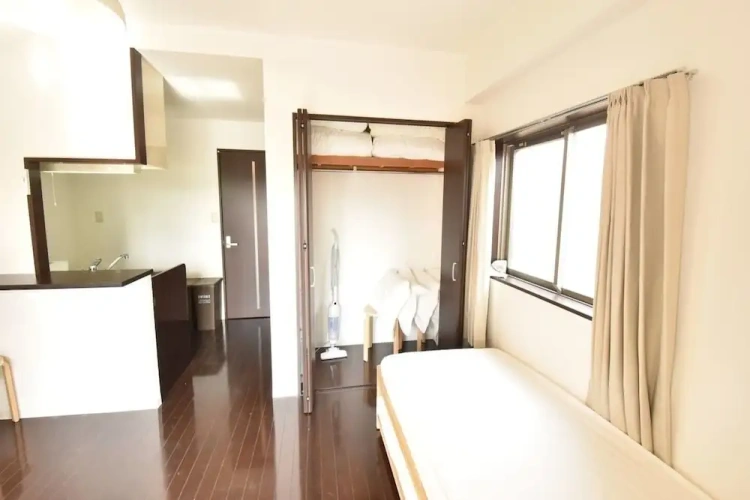 (202) Apartment
