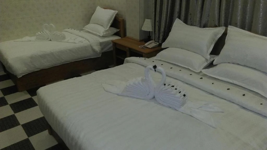 Hotel Moe