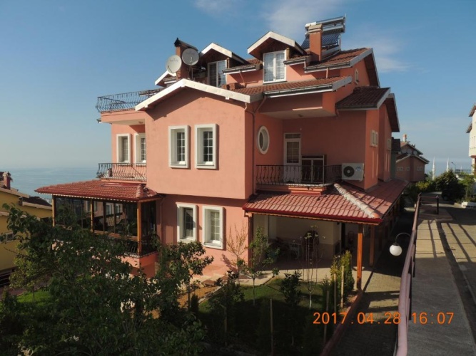 Villa with balcony and with sea view