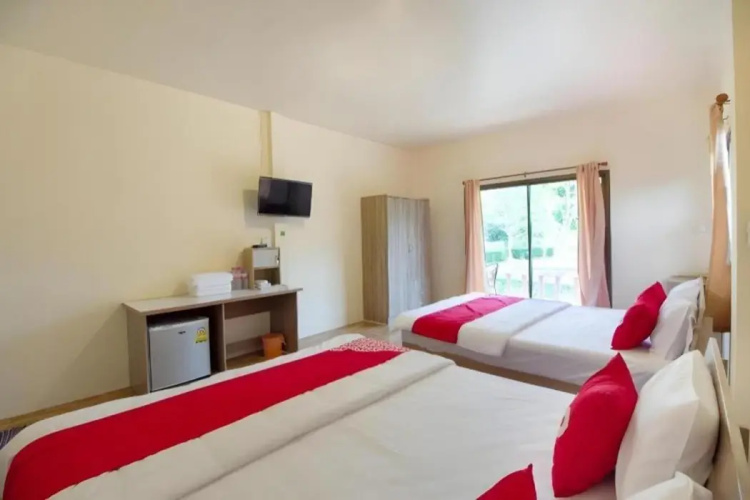 OYO 75359 Thaiburi Thara Resort