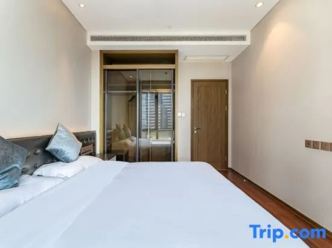 1 Bedroom Suite with city view