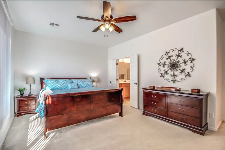 Twin Peaks - 2 Br home by RedAwning