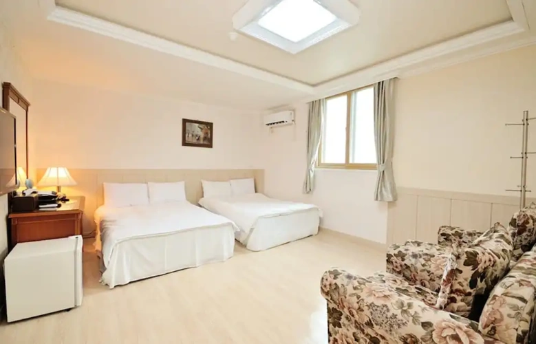 Standard Twin Family room