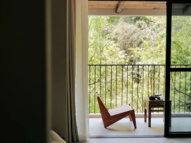 BuSu Forest Forever Hotel