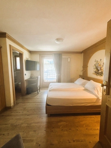 Standard Double room with view