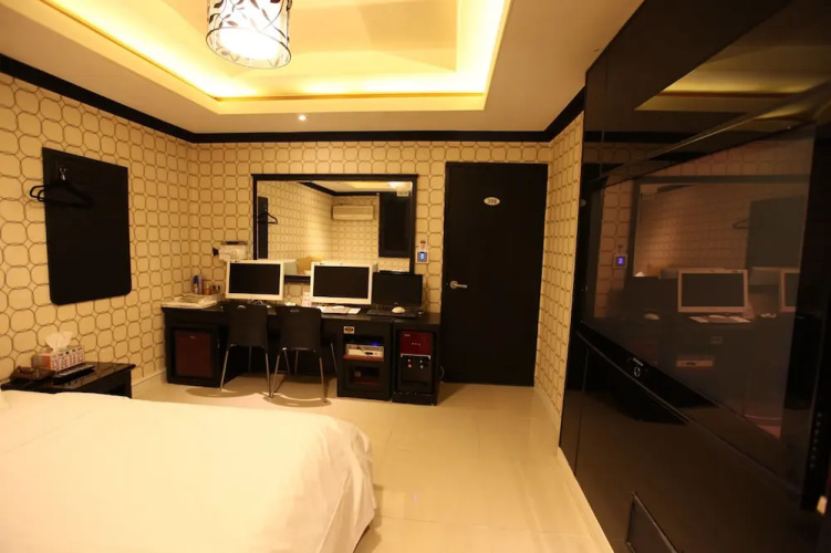 Theme 21 Motel