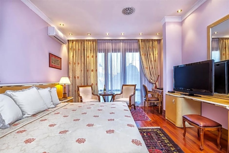 Standard Suite