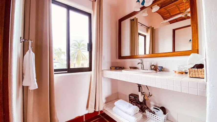 Beachside - Casa Sirena 1BR Suite