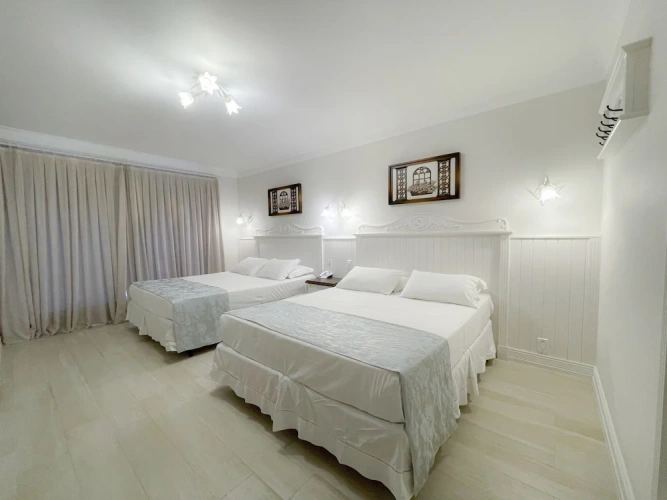 Deluxe Triple room with view
