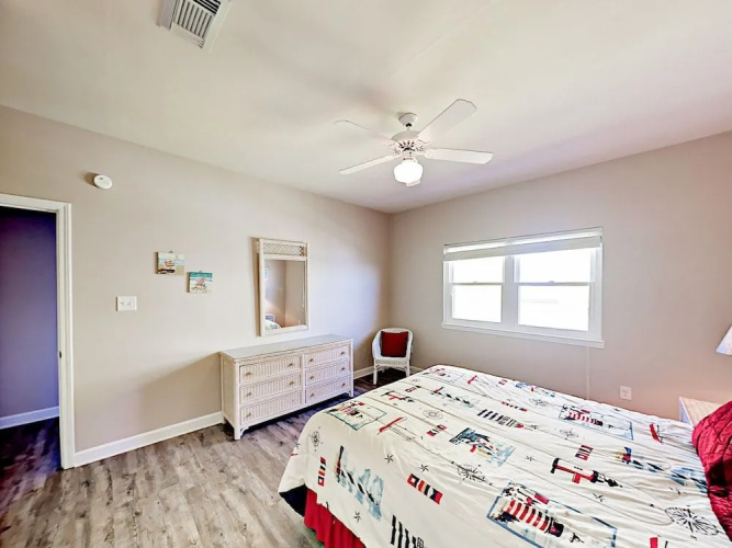 4050 Gulf Wind Ct Home by RedAwning