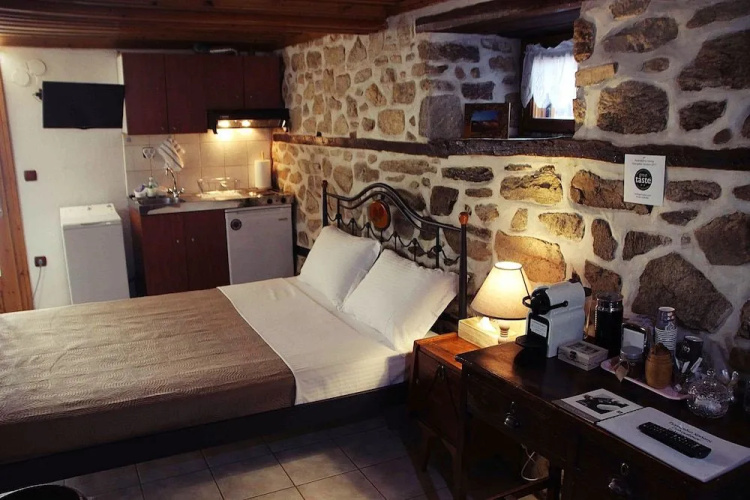 Aristotelis Traditional Guest House