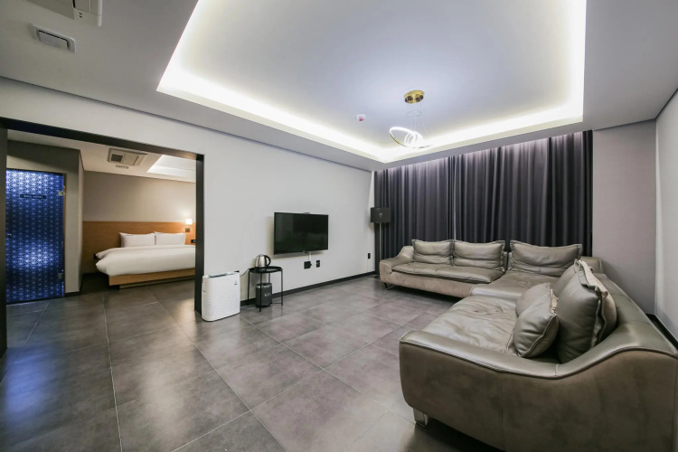 Soul Hotel