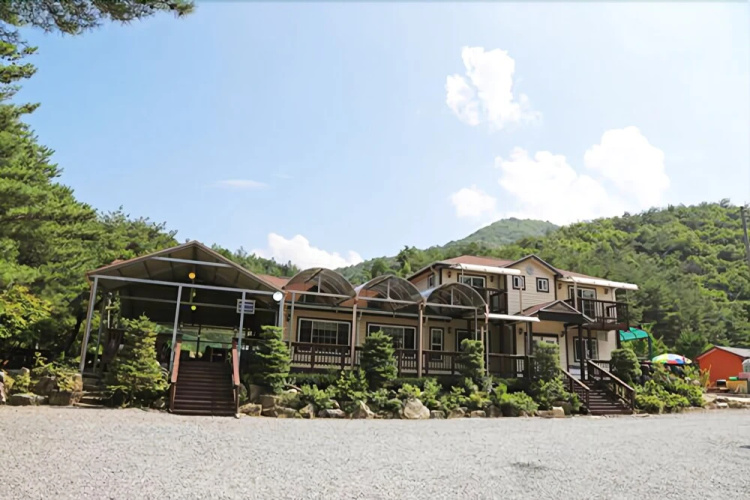 Wongju Bridge Pension