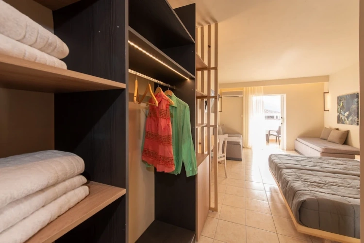 1 Bedroom Deluxe Suite with garden view